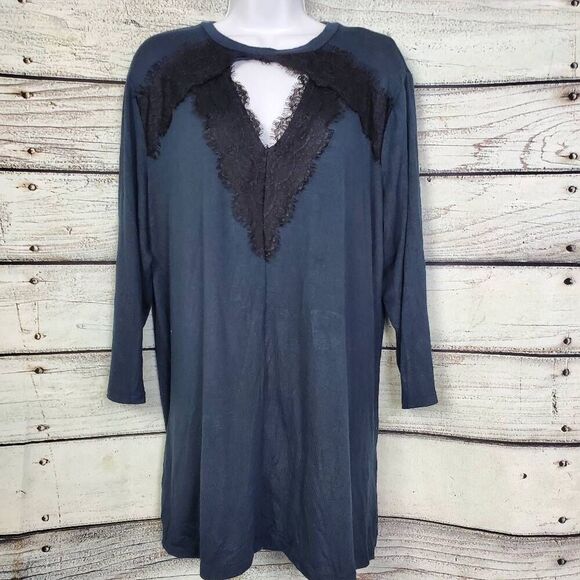 Maurices Women’s Navy Blue Long Sleeve Tunic Top with Black Lace Detail Size XXL - Picture 1 of 7